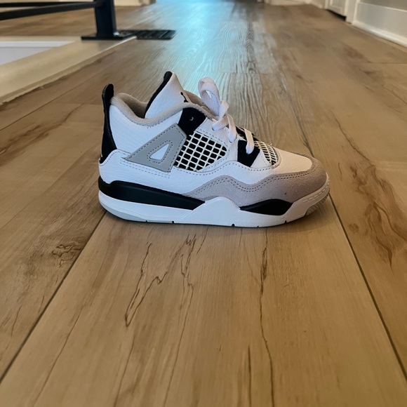 Nike Jordan 4 - Picture 5 of 6